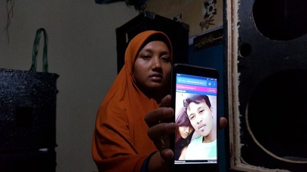 Melihat Kesedihan Siti Zubaidah Yang Suaminya di Bakar karena Dituduh Maling di Mushallah