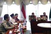 Plt Gubernur Riau Dorong Penguatan KDEKS untuk Percepat Pengembangan Ekonomi Syariah