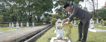 Bupati Kuansing Ziarahi Makam Pejuang Kemerdekaan Datuk Bandaro Kuning di TMP Kusuma Dharma Pekanbaru