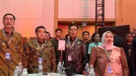 Bupati Asmar Hadiri Apresiasi Pemda Berprestasi, Meranti Dorong Penguatan Layanan Dasar dan Lingkungan