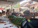 Sekdaprov Riau Lepas Jenazah Sekjen PWI Pusat Zulmansyah Sekedang