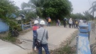 Jembatan Jalan Nelayan Amblas