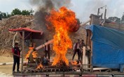 Polsek Singingi Hilir Bakar PETI di Koto Baru