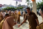 Sekdakab Inhu Sidak Kantor DPMPTSP, Puluhan Pegawai  Belum Masuk Kerja...