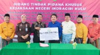 Difasilitasi Kejari Inhu, Rp1,86 Miliar Kerugian Negara Kembali ke BPR Indra Arta