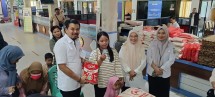 DKP Pekanbaru Kembali Salurkan Bantuan Pangan Keluarga Berisiko Stunting di Payung Sekaki