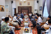 Pj Gubernur Ramah Tamah Bersama Pengurus Masjid Raya Annur Provinsi Riau