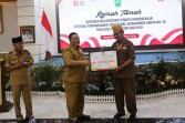 Apresiasi Jasa Pejuang, Plt Gubri SF Hariyanto Salurkan Sagu Hati Rp520,5 Juta untuk Veteran Riau