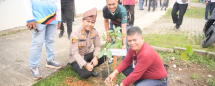 Jaga Kebersihan dan Aset Daerah, ASN Kuansing Gotong Royong di Kebun Nopi