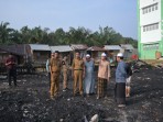 Gerak Cepat, Bupati Kampar Langsung Tinjau Lokasi Kebakaran di Ponpes Syekh Burhanuddin Kuntu