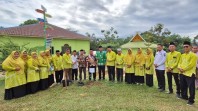 Kemenag Pelalawan Lakukan Gerakan Menanam Pohon