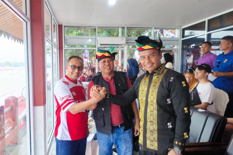 Bupati Kampar Hadiri Pacu Jalur 2025 di Kuantan Singingi: Warisan Budaya dari Sungai Kuantan untuk Dunia.