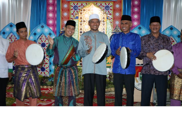 Plt Wako Ajak Generasi Muda Muslim di Pekanbaru Cintai Alqur’an