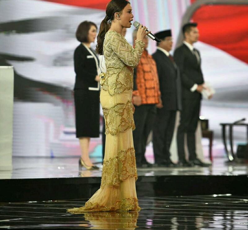 Salah Lirik Nyanyi Lagu Indonesia Raya Saat Debat Capres 2019, Rossa: Saya Mohon Maaf Atas Kekhilafan Ini