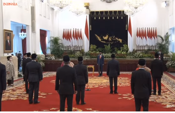 Presiden Jokowi  Lantik 12  Duta Besar Luar Biasa dan Berkuasa Penuh Republik Indonesia