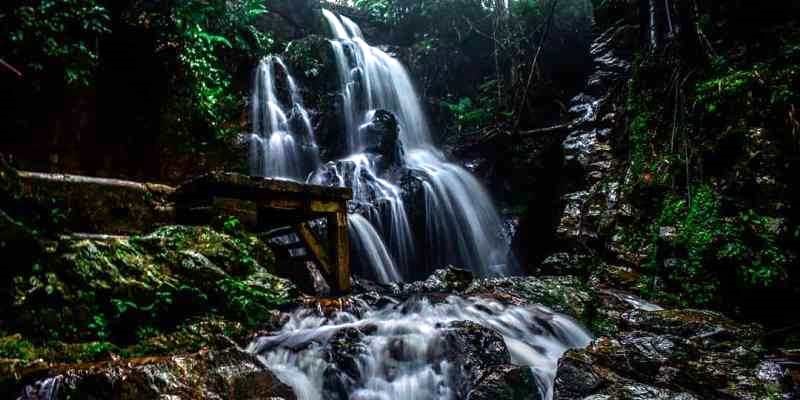 Bupati Kuansing Tinjau Lokasi Wisata Air Terjun Guruh Gemurai