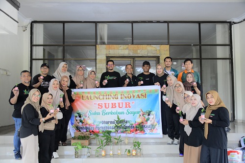 Ciptakan Lingkungan Kerja Asri, DWP Unit Disbun Launching Green Office