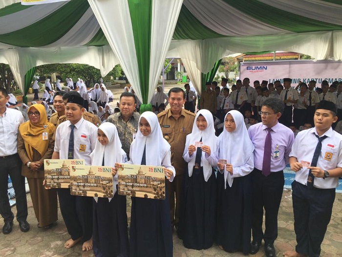 Kerjasama dengan BI dan BNI, Wali Kota Pekanbaru Launching Kartu Smart Madani dan KIA