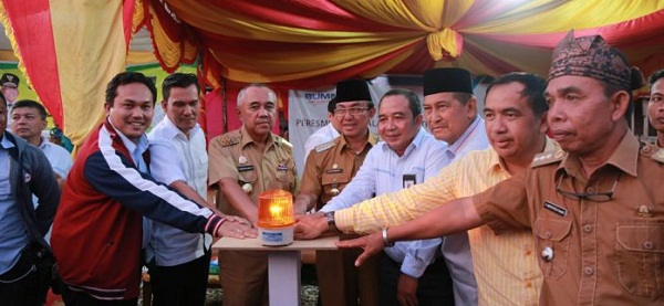 19 Desa lagi Teraliri Listrik, PLN Klaim Elektrifikasi di Riau Sudah 88,5 Persen