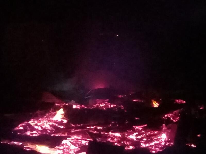 Amukan Si Jago Merah Menghanguskan Rumah Warga Sedinginan