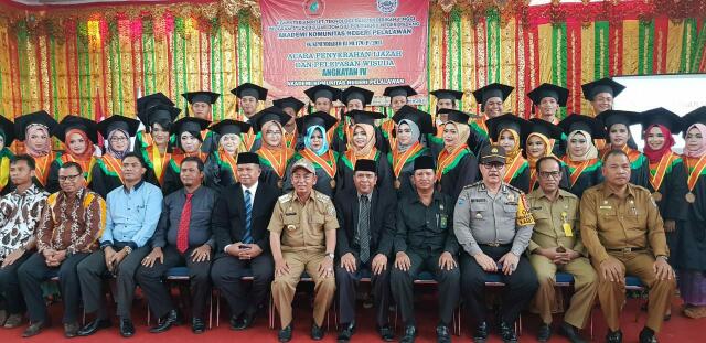 Isi Kuliah Umum AKNP: HM.Harris Kenang Masa Sulit, Sampai Berobat Anak Pakai Surat Miskin