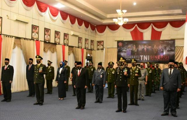Bupati Kampar Ikuti Upacara Hari Jadi TNI ke-75 Melalui Virtual