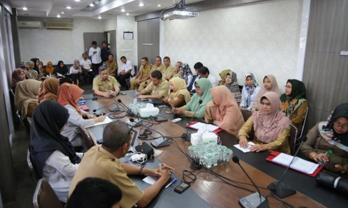 Terus Dikembangkan, Kadiskominfotik Riau Pimpin Rapat E-Office Terbaru