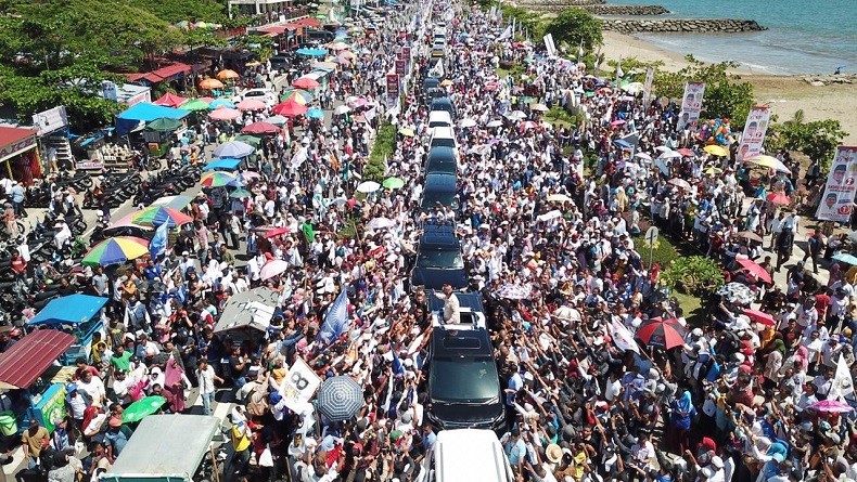 Kampanye di Padang, Prabowo: Saya Tidak Memberi Amplop dan Sembako, Tapi...