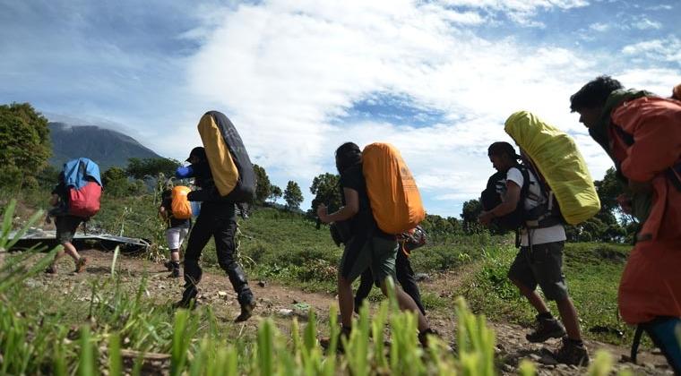 1 Orang Pendaki Asal Kuansing Masih Dinyatakan Hilang di Gunung Marapi