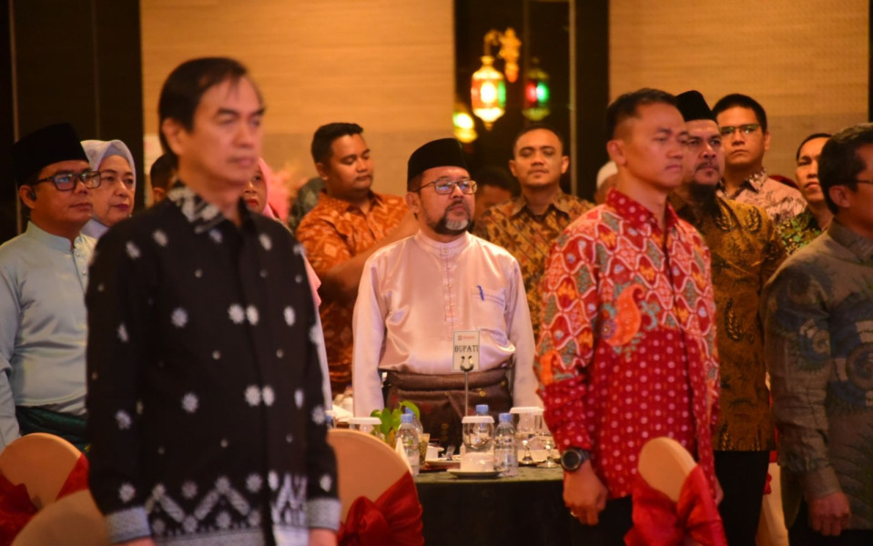 Hadiri Majelis Sambutan Hari Kebangsaan Malaysia Ke-67, Bupati Kasmarni Ucapkan Selamat