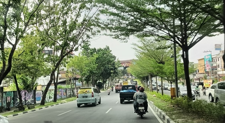 Hari Ini, Riau Cerah berawan Siang hari, Potensi Hujan Ringan dan petir di Malam Hari