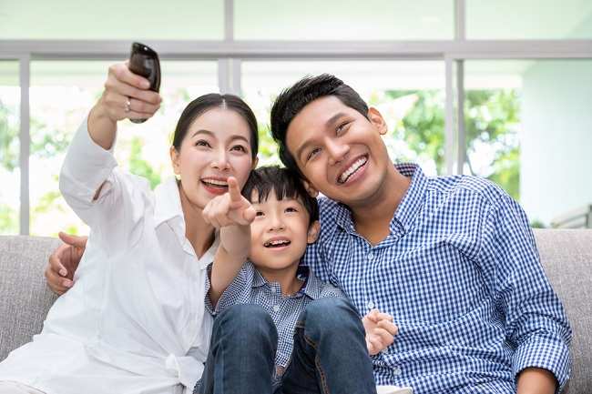 Dampak Negatif Televisi dan Tips Mengatasinya