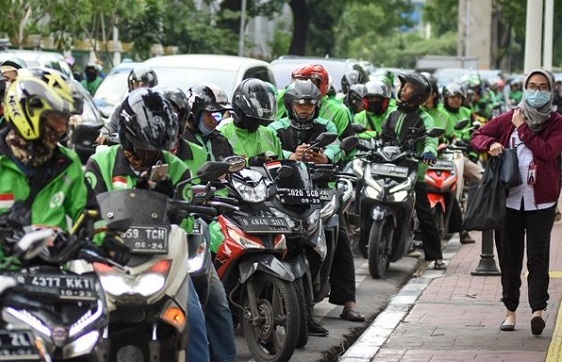 Baru Saja Dilarang   Anies Baswedan, Menteri Perhubungan Luhut Pandjaitan Kembali 'Bolehkan' Ojek Online Angkut Penumpang