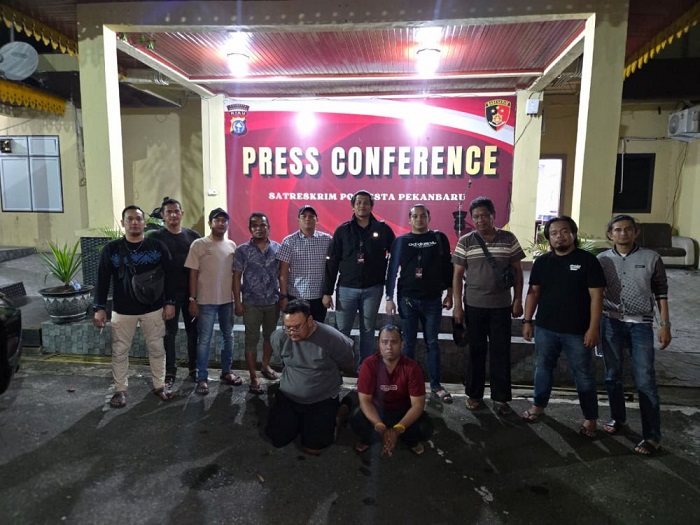 Dua Debt Kolektor di Pekanbaru Ditangkap Polisi Setelah  Gelapkan Motor Konsumen dengan Modus Top Up