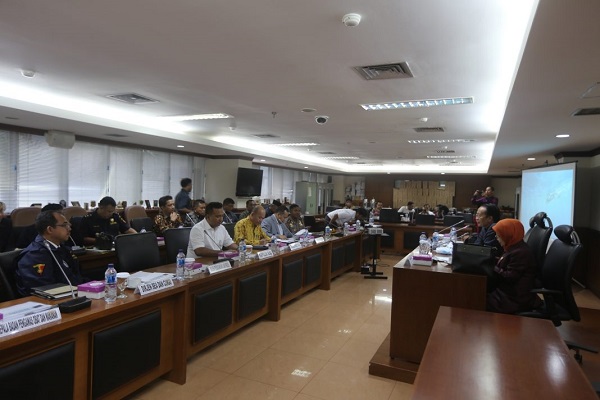 Bupati Meranti Minta DPD RI Perjuangkan Kebijakan Perdagangan Lintas Batas Khusus untuk Meranti