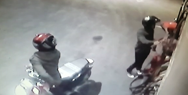 Dibacok Dua Begal Jalanan di Bukit Kapur, Warga Dumai Luka Parah, Uang Puluhan  Juta Melayang