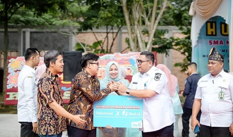 Telkomsel Hadirkan Skul.id di SMA N 3 Pekanbaru, Solusi Praktis untuk Dukung  Proses Belajar