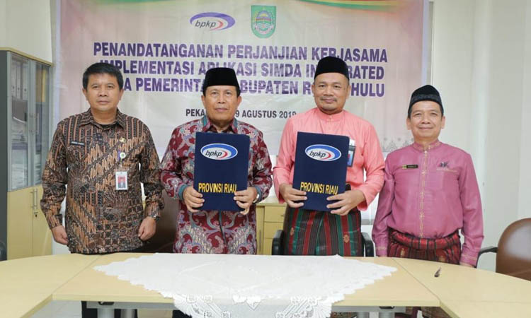 Pemkab Rohul Teken MoU Implementasi Aplikasi SIMDA Integrated dengan BPKP Riau