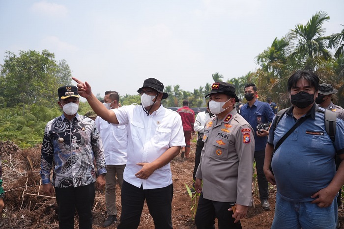 Kendalikan Karhutla, Menteri LH: Pemegang Konsesi Wajib Mitigasi Titik Api