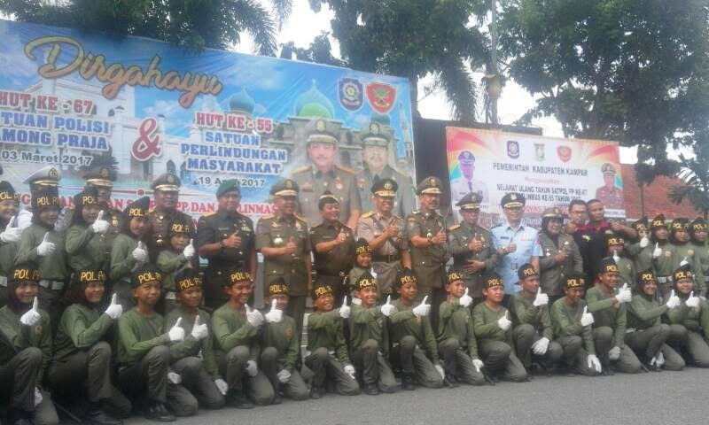 Atraksi Praja Cilik Kabupaten Pelalawan Curi Perhatian Gubri
