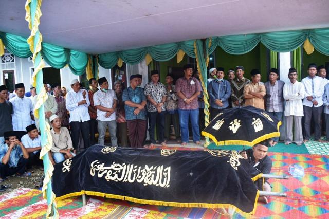 Kepala Desa Meninggal Dunia, Warga Kuantan Hilir Seberang Berduka