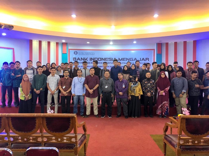Teguh Setiadi Resmikan BI Corner ke-16 di Politeknik Caltex Riau