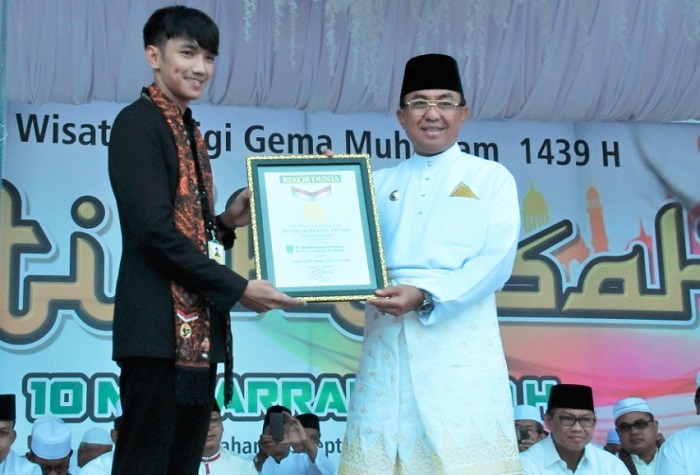 Pemkab Inhil Torehkan Rekor MURI untuk Sajian Tabak Bunga Telur Terbanyak