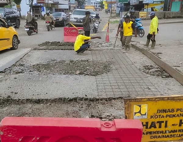 Jalan Bukit Barisan Diperbaiki,  PUPR Lakukan Rekayasa Lalulintas