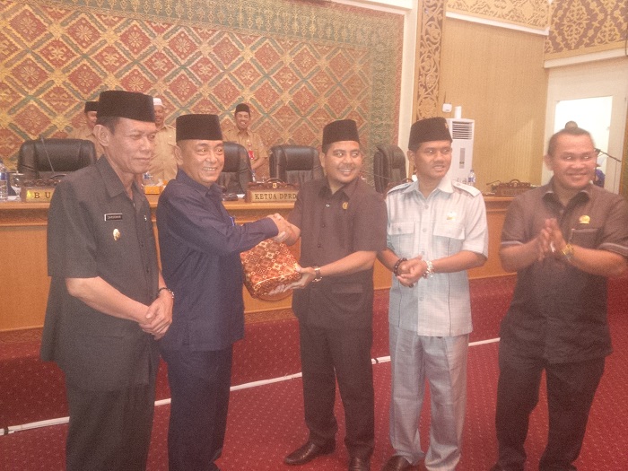 Kinerja Buruk, Dewan Minta Kadis Pendidikan Pelalawan Dicopot