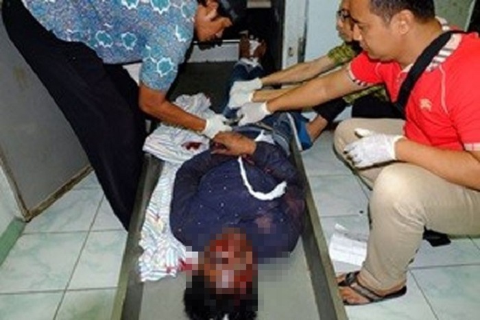 AMPUNNN...Tertangkap Basah Curi Hape Tukang Tambal Ban, Rahmad Tewas Dihakimi Massa, Berdarah-darah