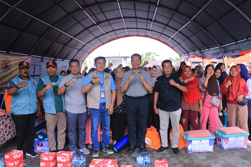 Pemko Pekanbaru Salurkan Bantuan ke 320 KK Warga Pandak Terdampak Banjir
