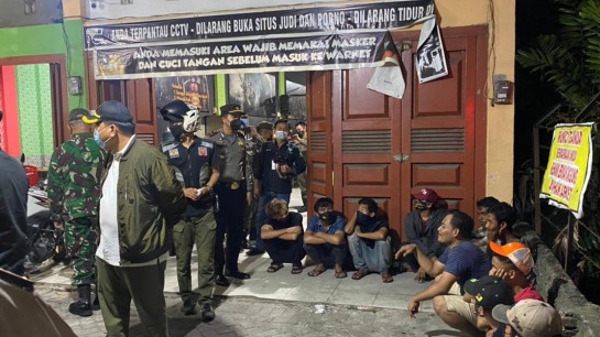 Satgas COVID-19 Pekanbaru Gelar Patroli, 14 Pengunjung Warnet Diperiksa 1 Orang Reaktif