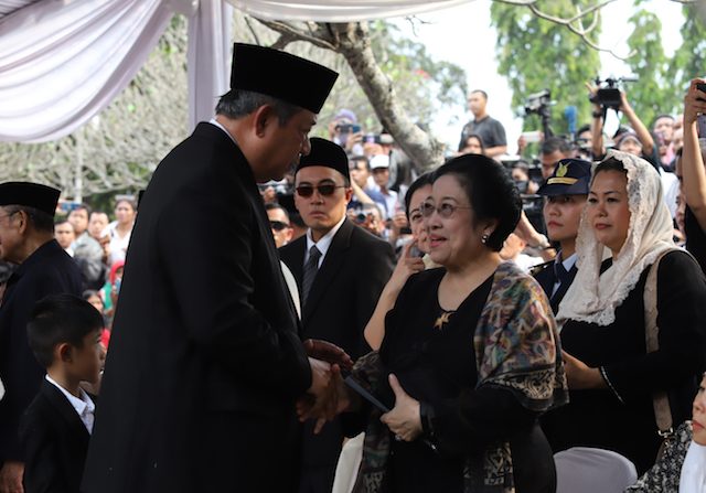 Begini Momen Megawati dan SBY Bersalaman, Jokowi Ingin Bu Ani Jadi Suritauladan