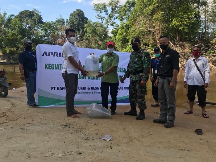 3 Ribu Benih Ikan Baung Dilepas di Sungai Nilo, Sekdes Kembang Bunga: Terima Kasih RAPP